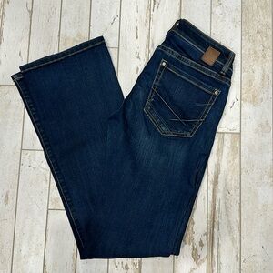 Women’s BKE Stella Bootcut Jean size 28L in great condition.